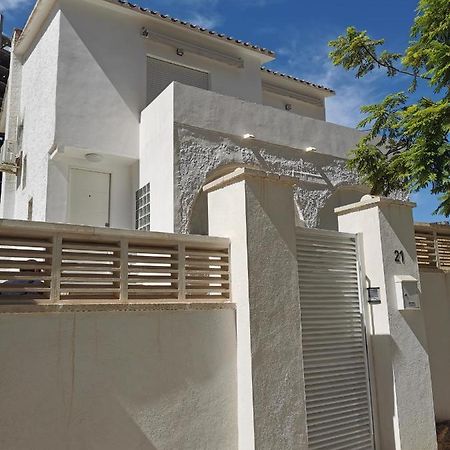 فيلا Casa Mya Con Terreno Privado Y Parking Compartido - A 800M De Playa Poniente بينايدورم المظهر الخارجي الصورة