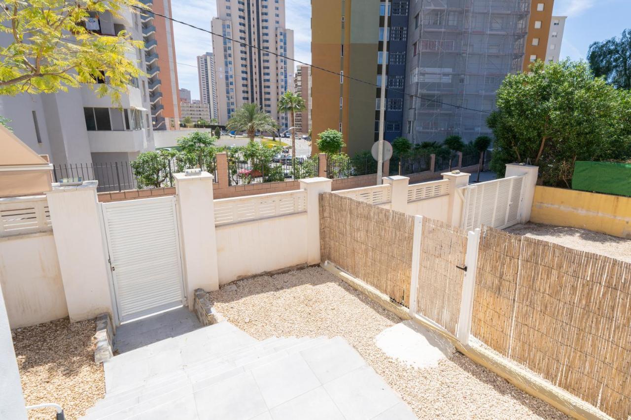 فيلا Casa Mya Con Terreno Privado Y Parking Compartido - A 800M De Playa Poniente بينايدورم المظهر الخارجي الصورة